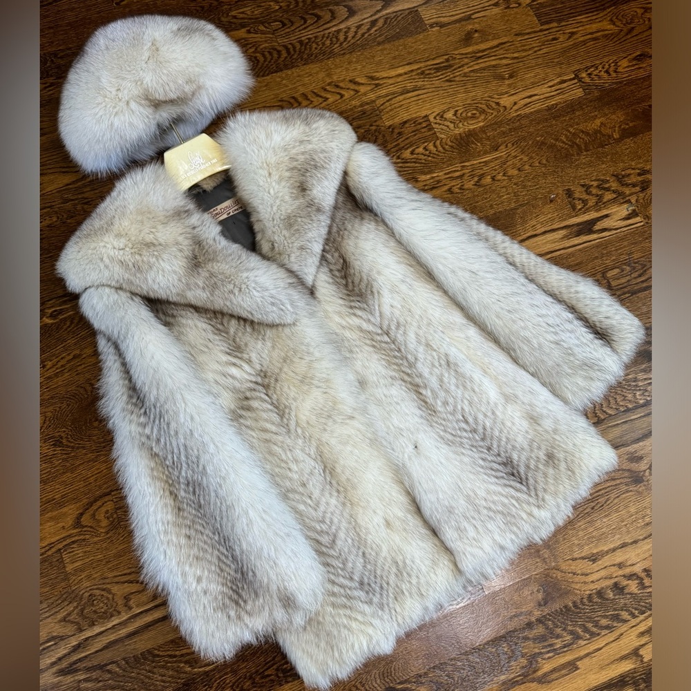 Blue Fox Fur Jacket w/ Matching Hat Women’s Medium